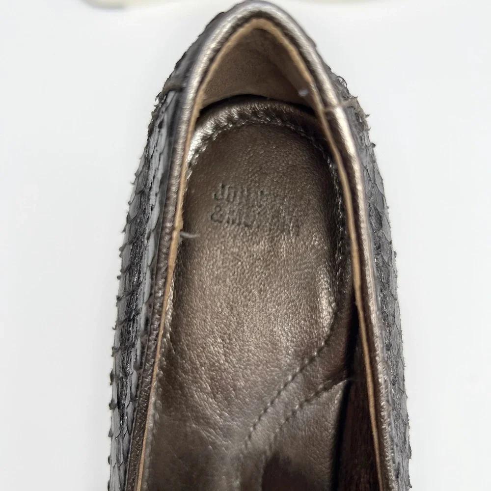 JOHNSTON &‎ MURPHY Embossed Slip on Leather Loafers 9